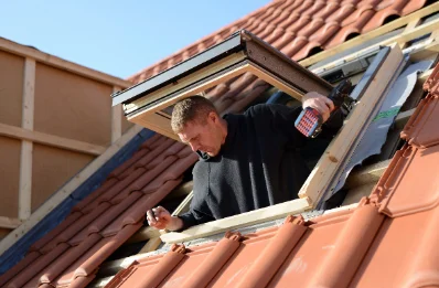 Pose de fenêtres de toit Velux à Collanges